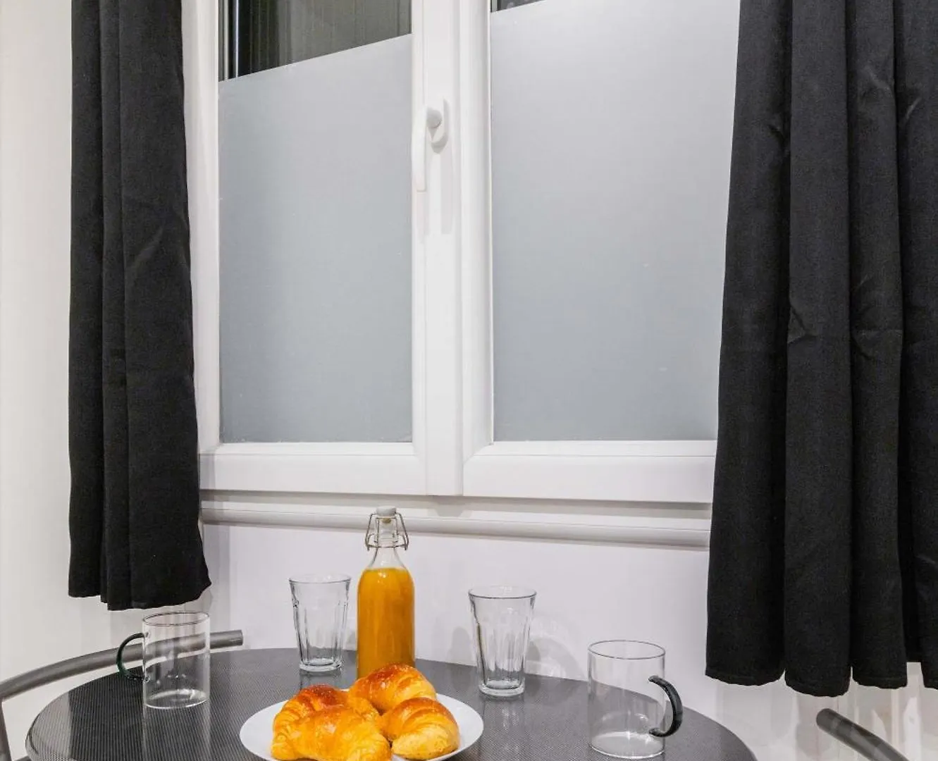 Studio Fonctionnel Hopital Bichat - Paris 18 - 2P 0*,