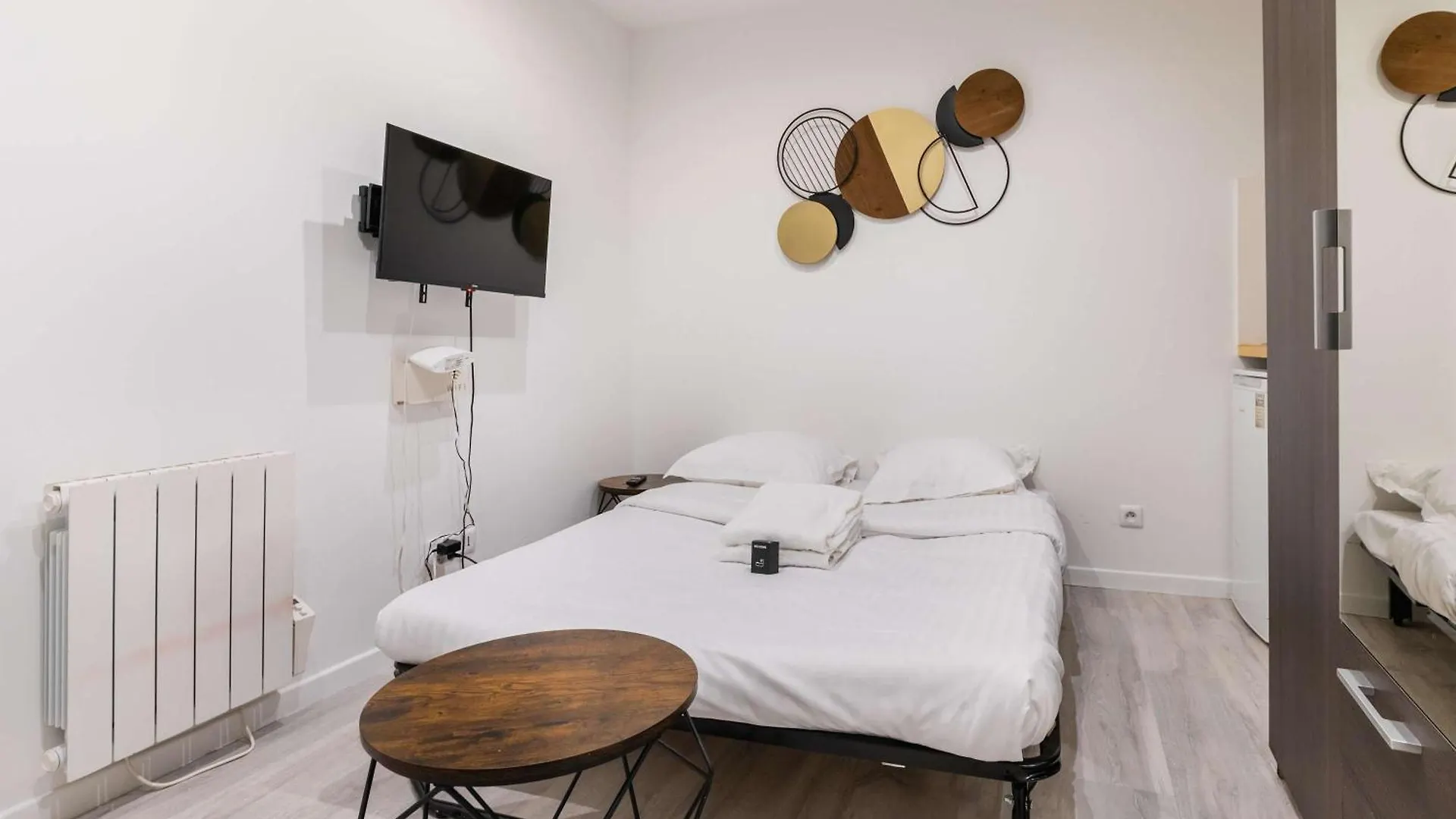 Apartment Studio Fonctionnel Hopital Bichat - Paris 18 - 2P